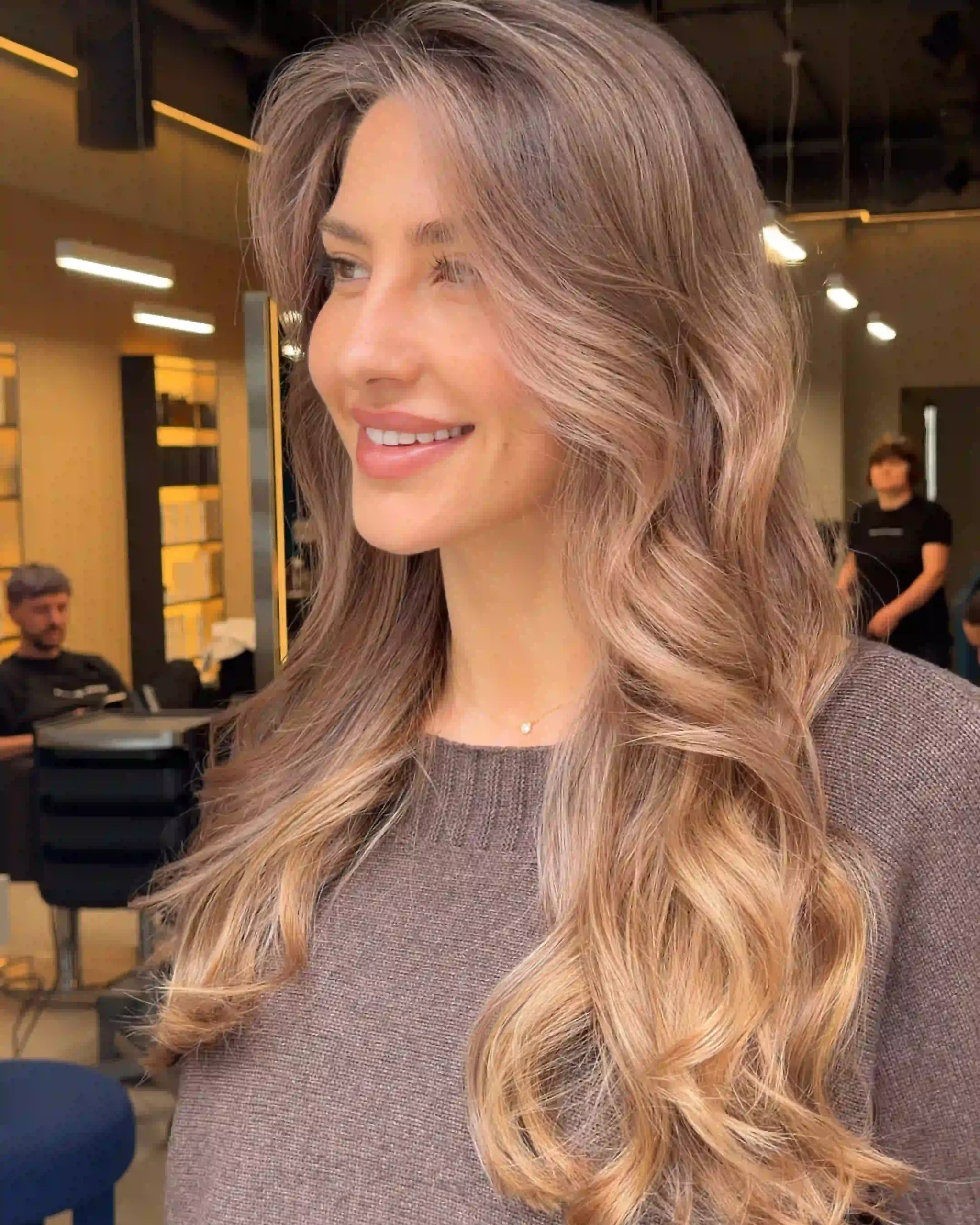 California Highlights on long hair with soft curls