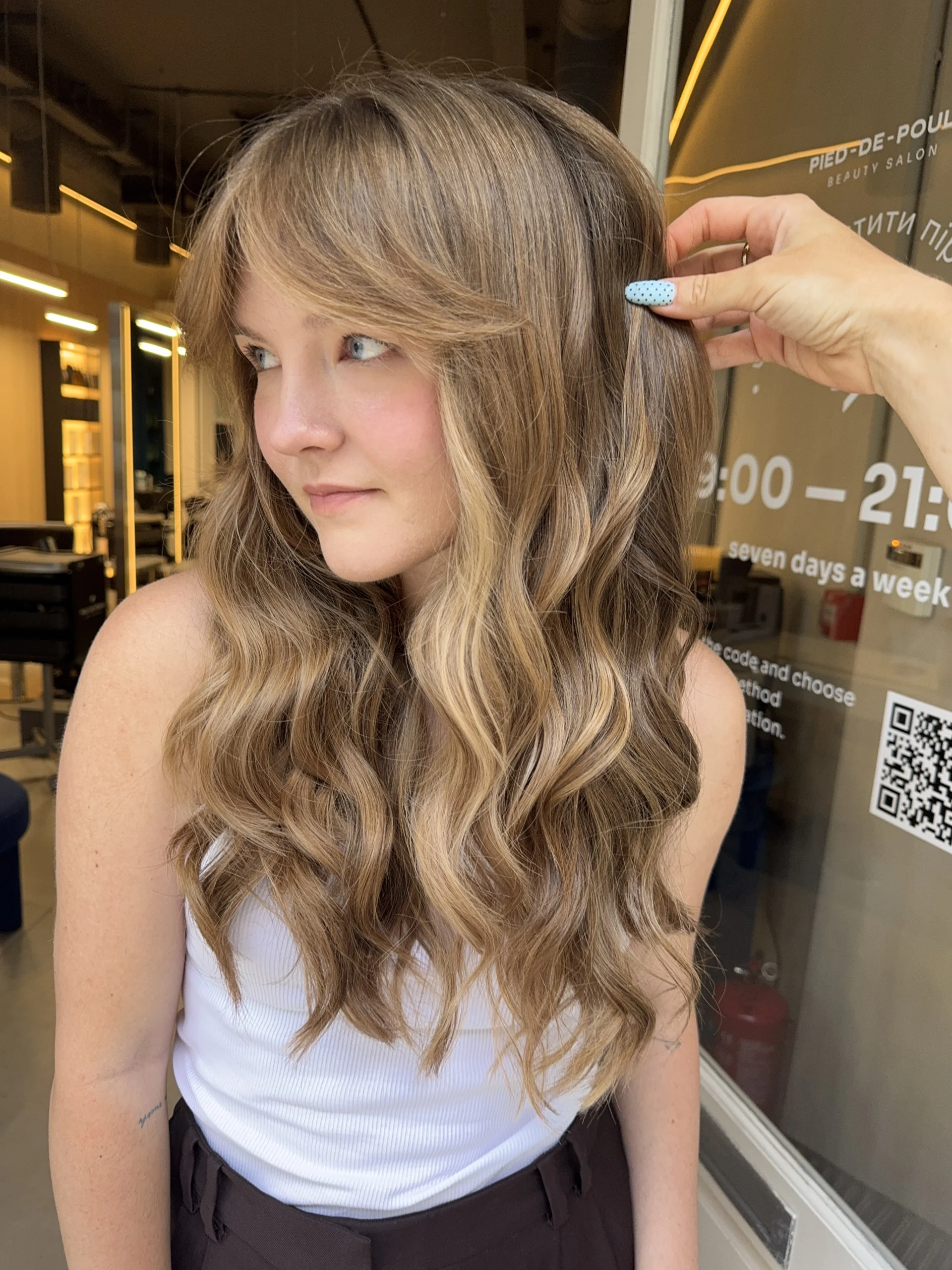 A complete hair transformation with Full Head Colour.