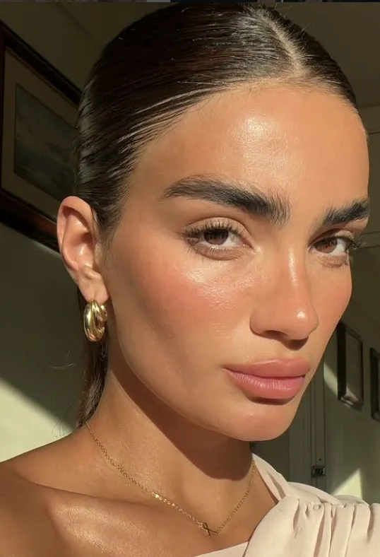 eyebrow lamination in london at PIED-DE-POULE